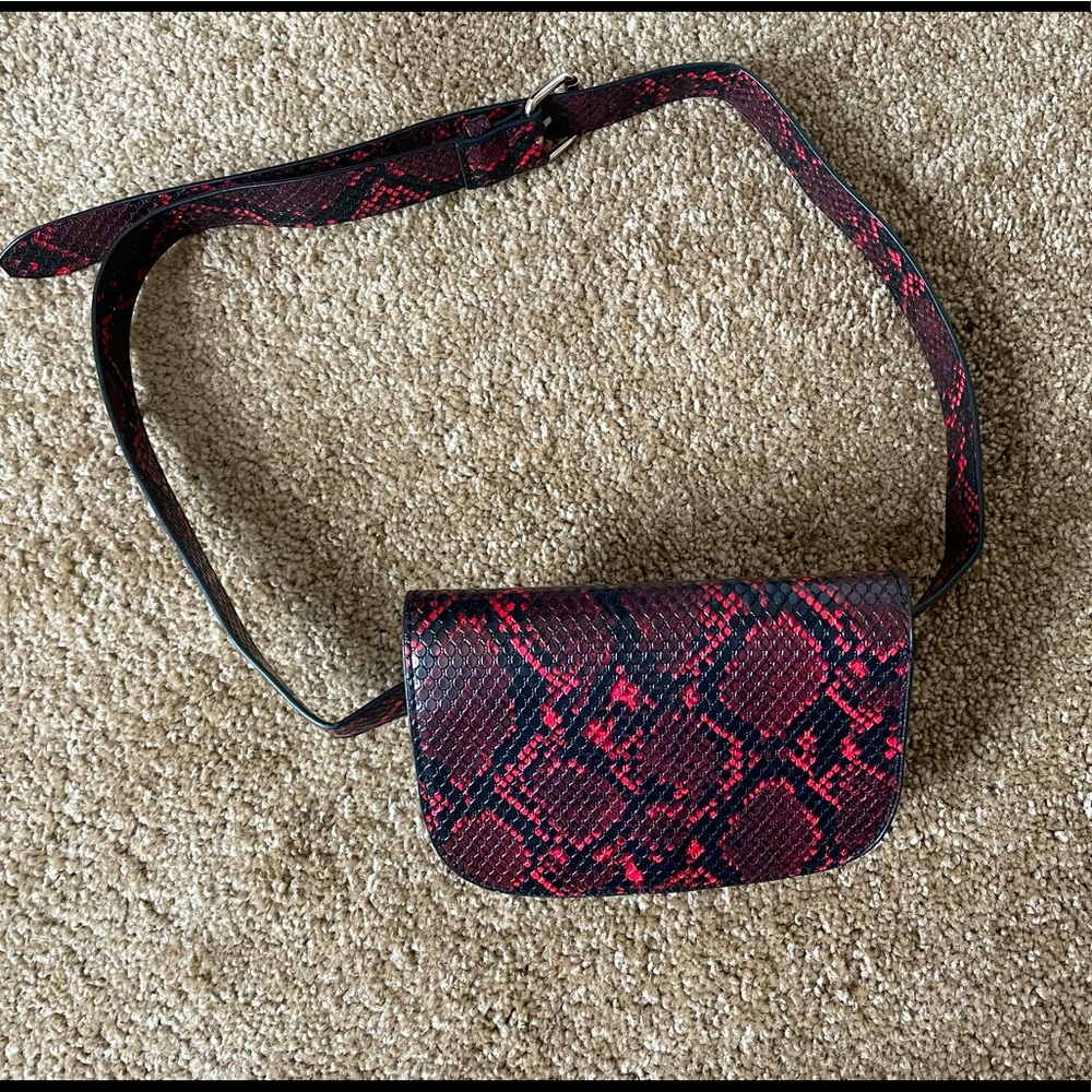 SCOOP X Walmart Snakeskin Belt Bag